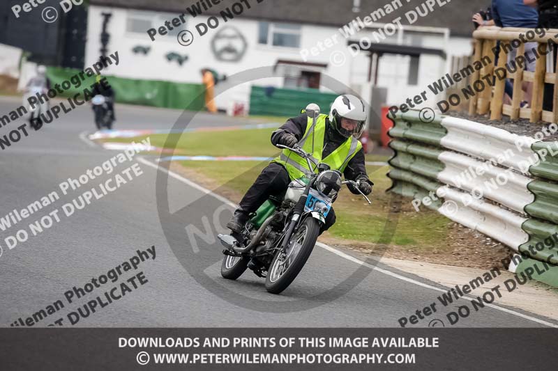 Vintage motorcycle club;eventdigitalimages;mallory park;mallory park trackday photographs;no limits trackdays;peter wileman photography;trackday digital images;trackday photos;vmcc festival 1000 bikes photographs